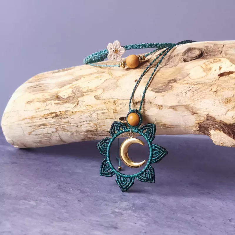 Commande personnalisée collier Lunaya