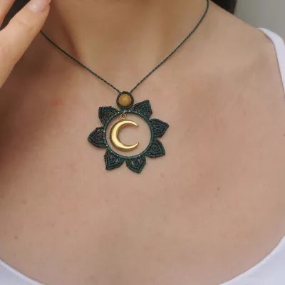 Collier lune "Lunaya"